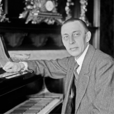 Nhà soạn nhạc vĩ đại, nghệ sĩ piano